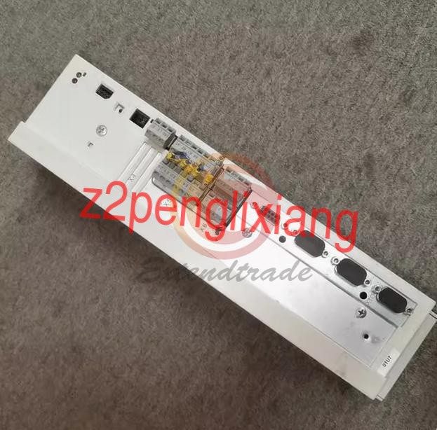 Сервопривод Lenze EVS9321-CPV003