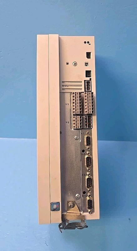 Частотный преобразователь Lenze EVS9323-CSV003