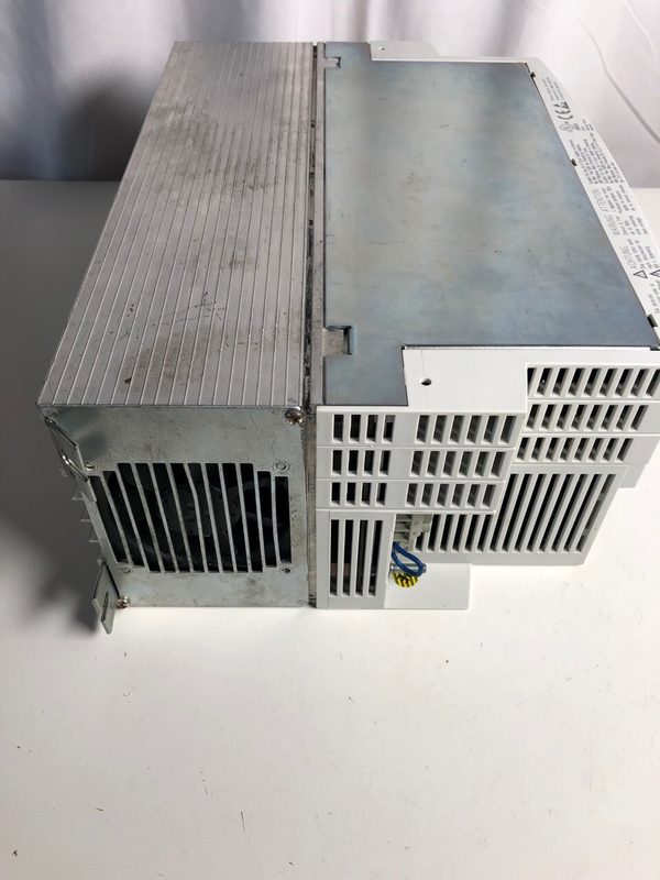 Сервопривод Lenze EVS9326-EKV004