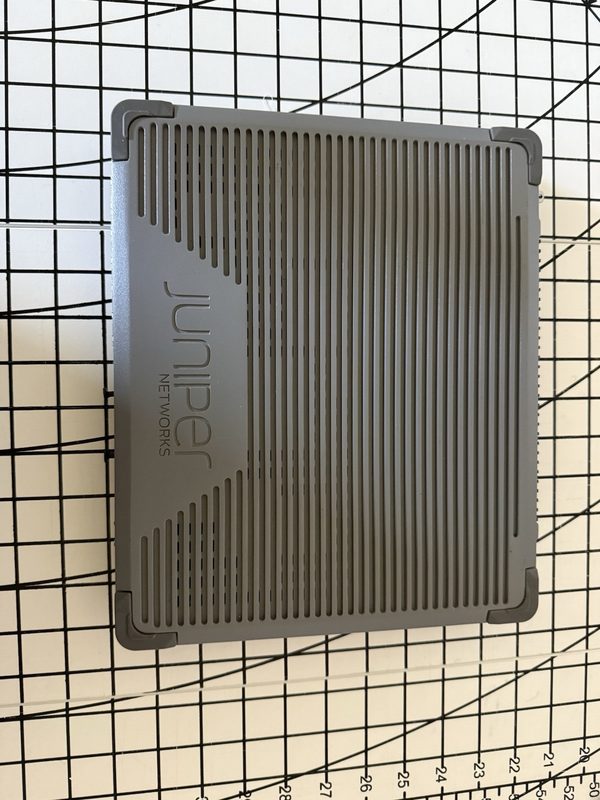 Коммутатор Juniper EX2300-C