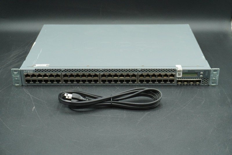 Коммутатор Juniper EX3300-48T-BF