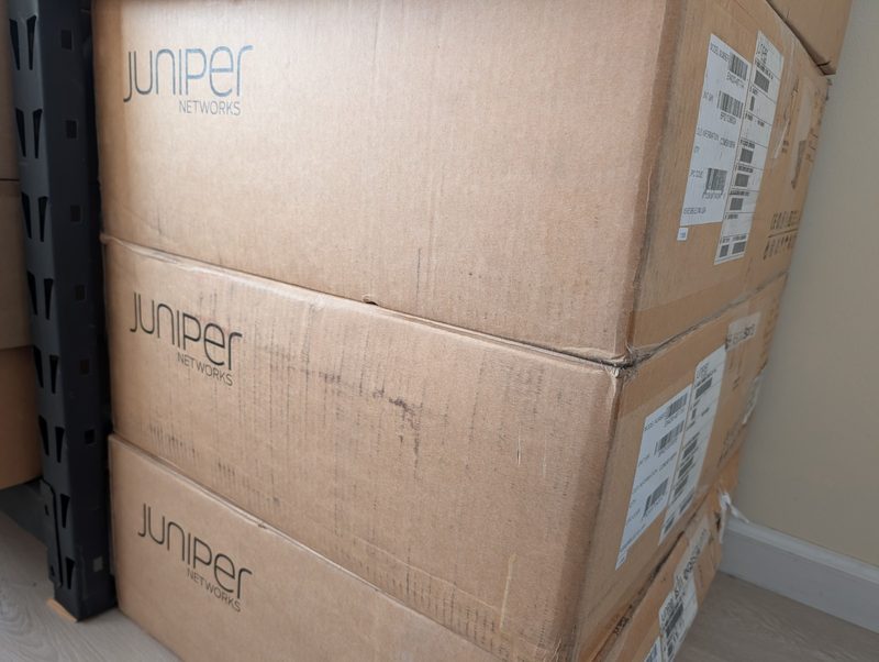 Коммутатор Juniper EX4200-48T