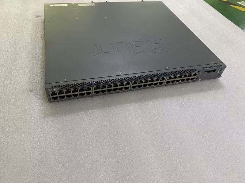 Коммутатор Juniper EX4300-48T-DC