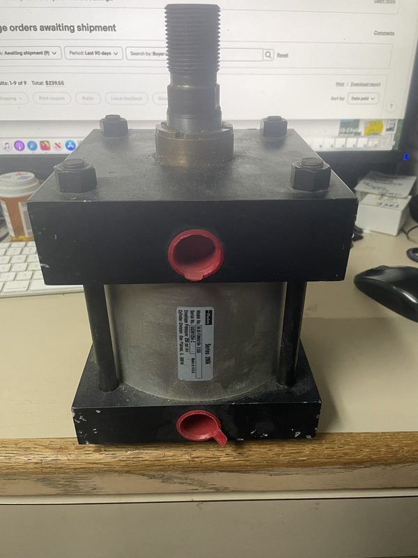 Пневмоцилиндр Parker F2MAU18A