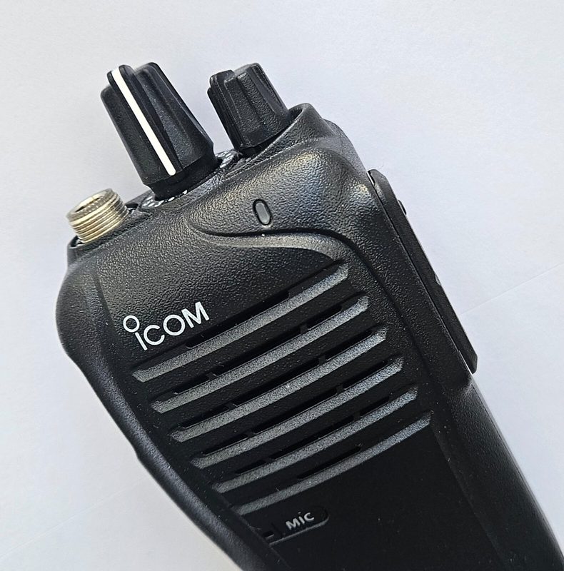 Антенна Icom F4210D