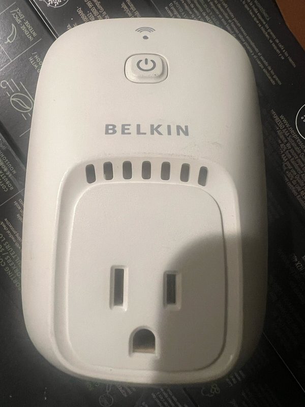 Коммутатор Linksys F7C027