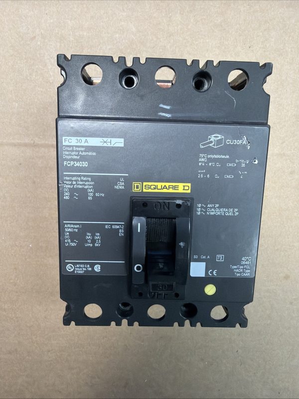 Автоматический выключатель FCP34030