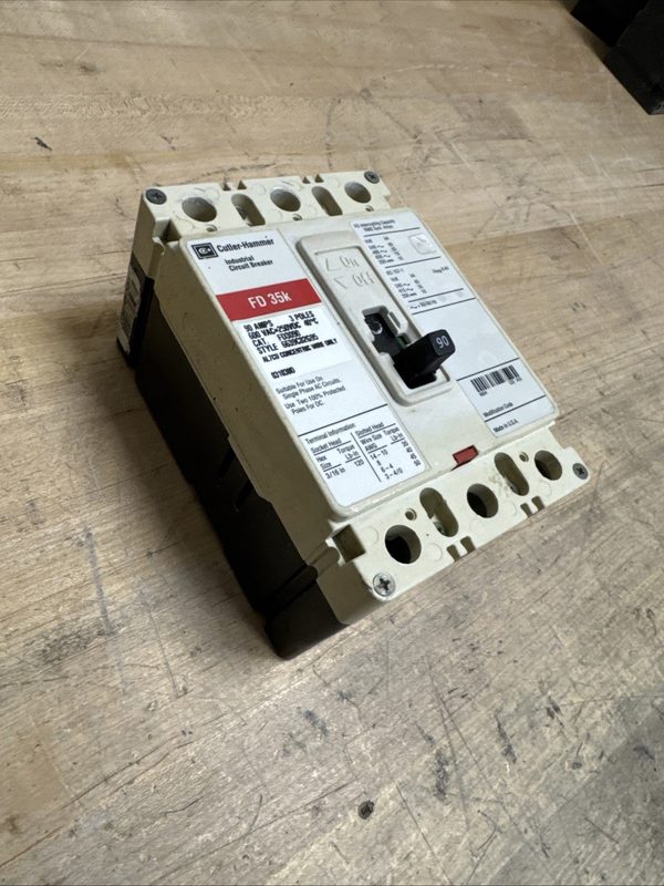 Автоматический выключатель Eaton FD3090