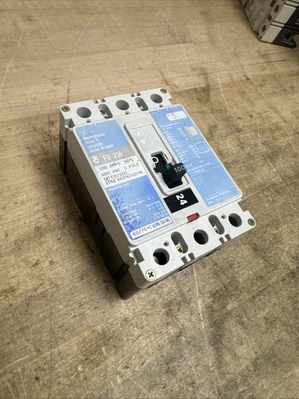 Автоматический выключатель Eaton FD3100