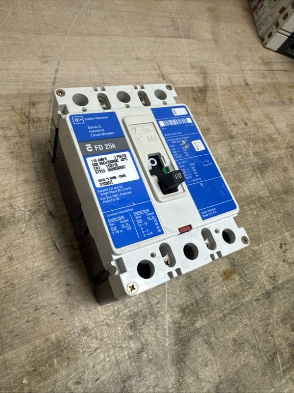Автоматический выключатель Eaton FD3110