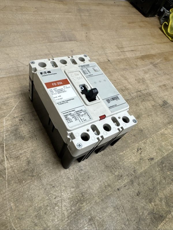 Автоматический выключатель Eaton FD3225
