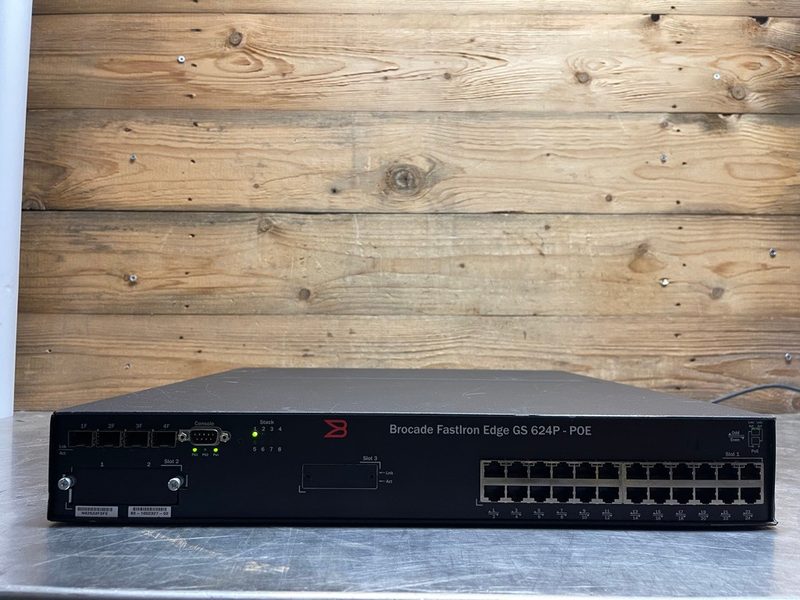 Коммутатор Brocade FGS624P