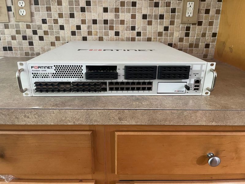 Межсетевой экран Fortinet FORTIGATE 1240B