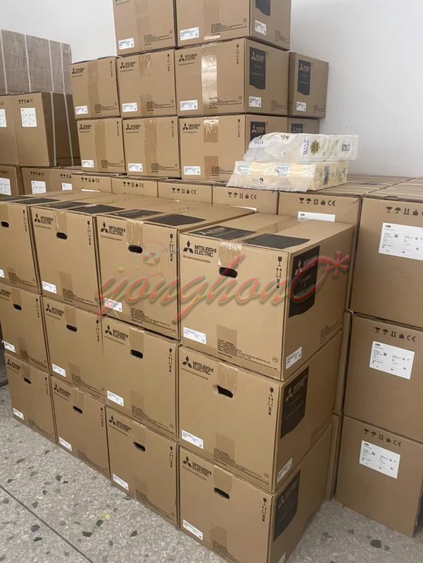 Частотный преобразователь Mitsubishi FR-A740-00052-EC