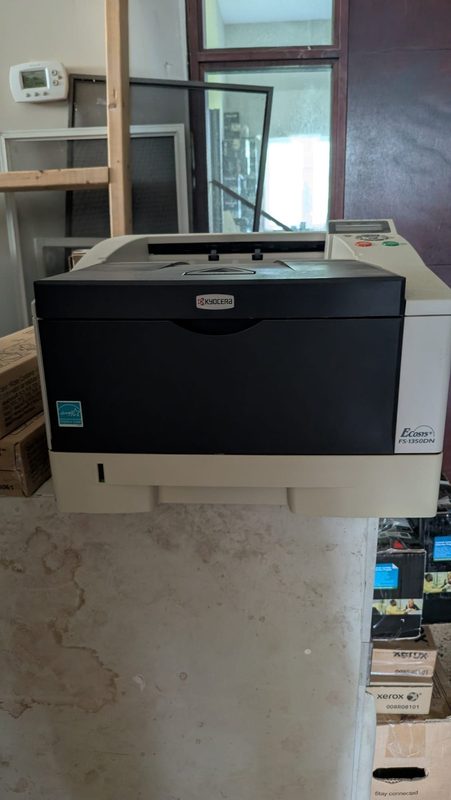 Лазерный принтер Kyocera FS-1350DN