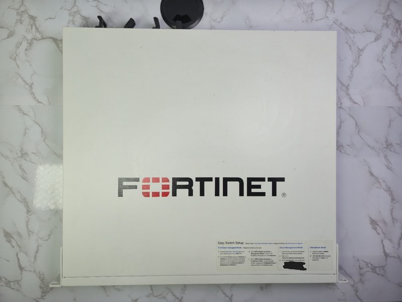 Коммутатор Fortinet FS-448D-FPOE