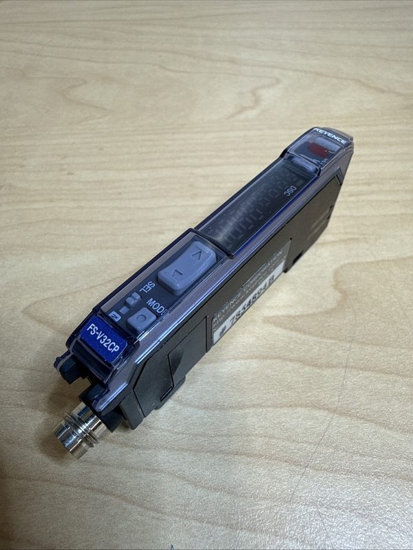 Датчик Keyence FS-V32CP
