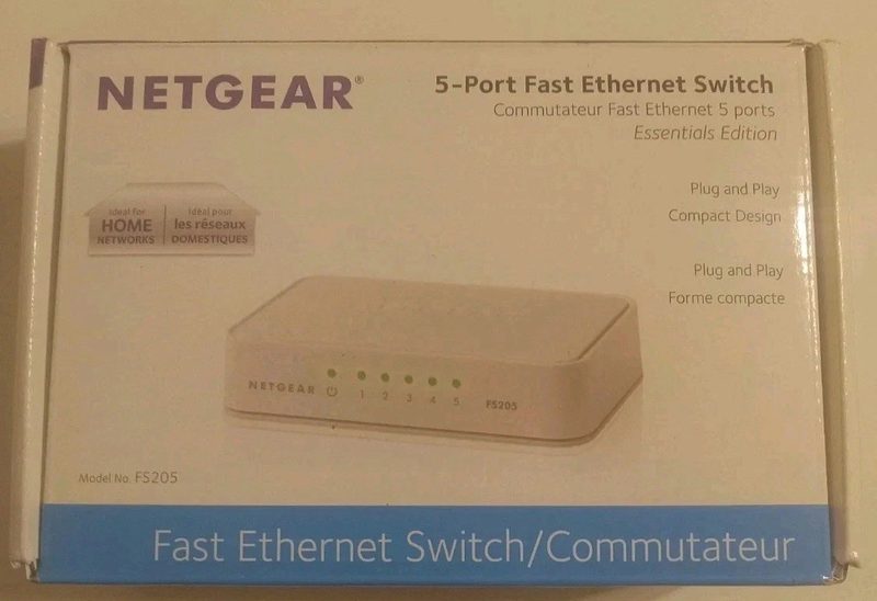 Коммутатор Netgear FS205