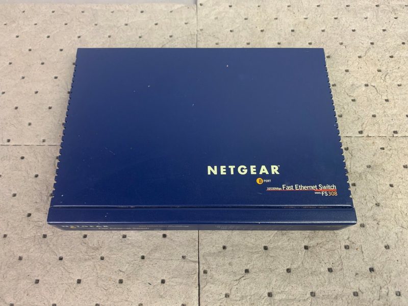 Коммутатор Netgear FS308