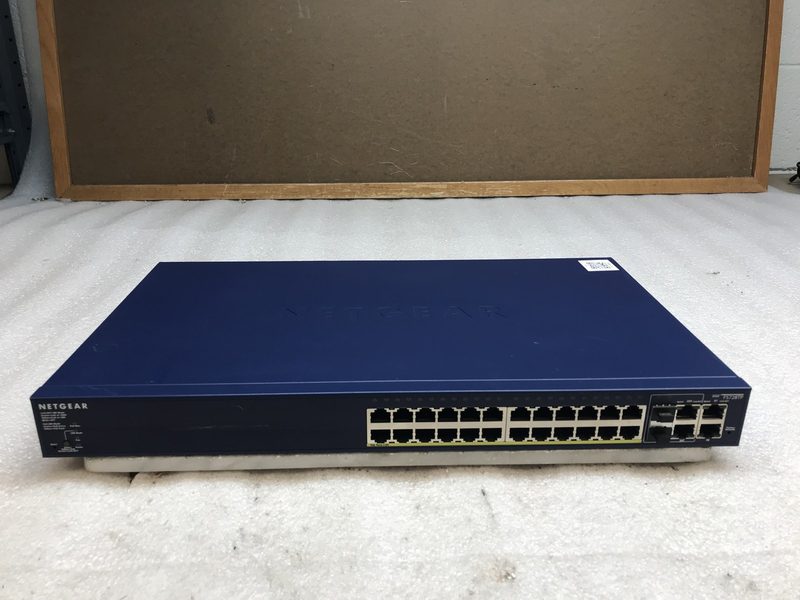 Коммутатор Netgear FS728TP