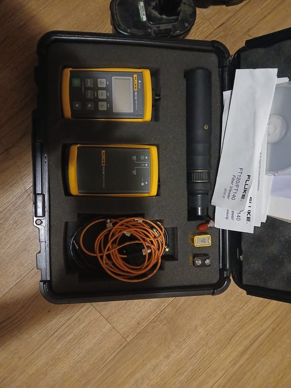 Тестер Fluke FTK200