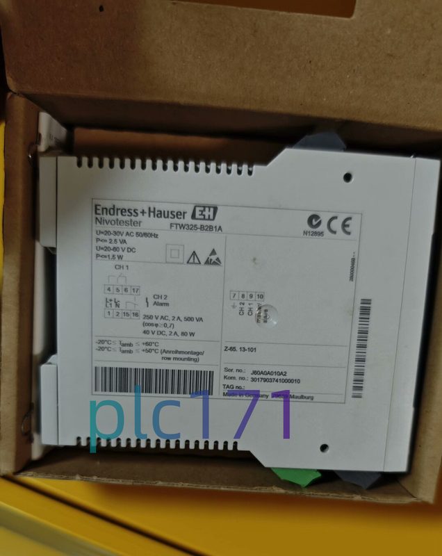 Датчик уровня FTW325-B2B1A