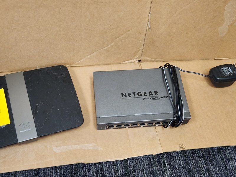 Маршрутизатор Cisco FVS318