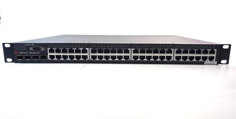 Коммутатор Brocade FWS648G-POE