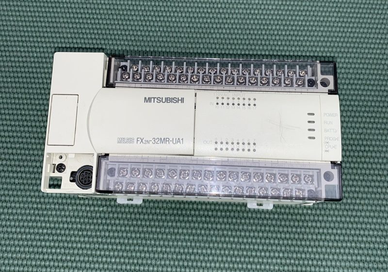 ПЛК Mitsubishi FX3U-32MR/UA1