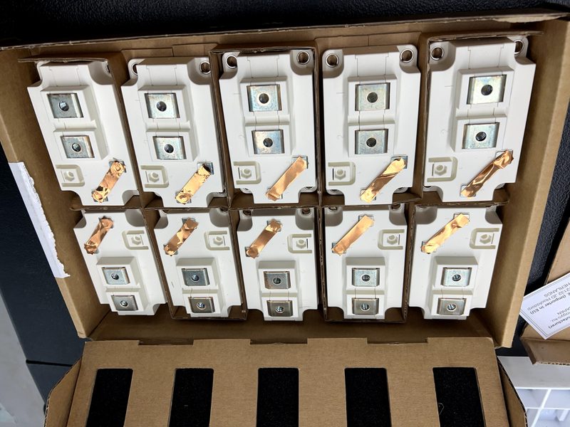 Силовой модуль IGBT FZ400R12KE3