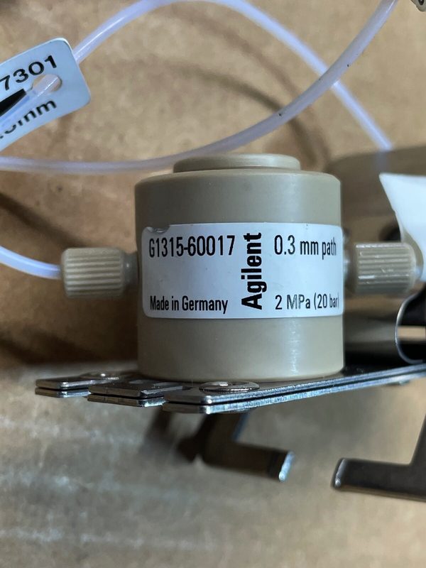 Хроматограф Keysight G1315-60017