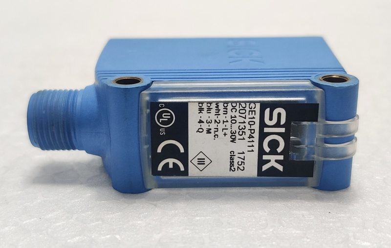 Фотоэлектрический датчик SICK GE10-P4111