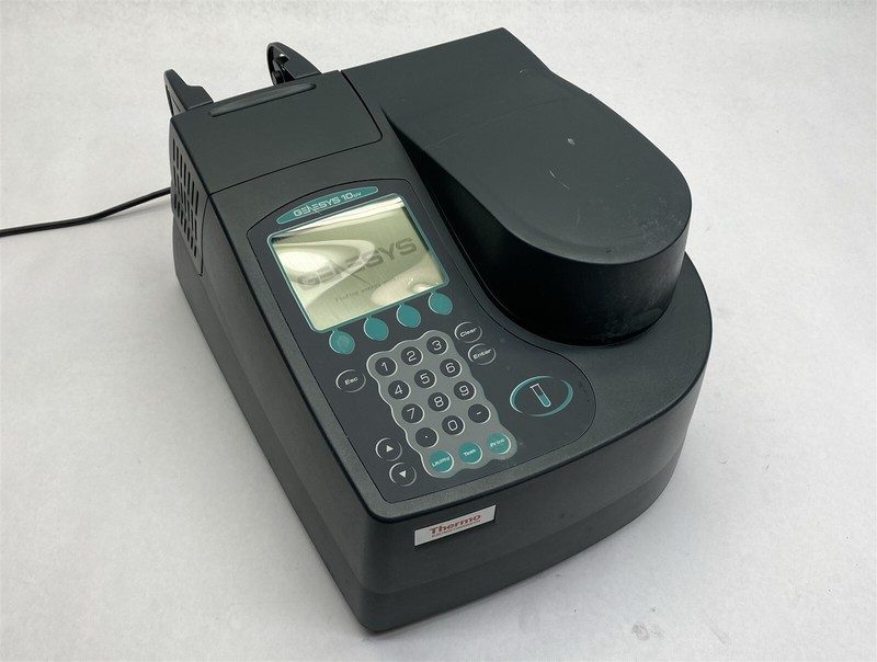 Спектрофотометр Thermo GENESYS 10UV