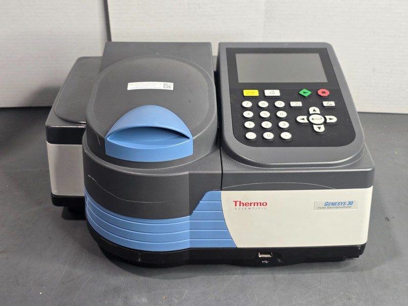 Спектрофотометр Thermo GENESYS 30