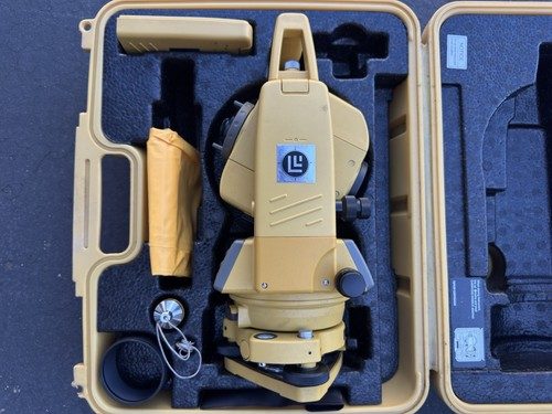 Тахеометр Topcon GPT-2003