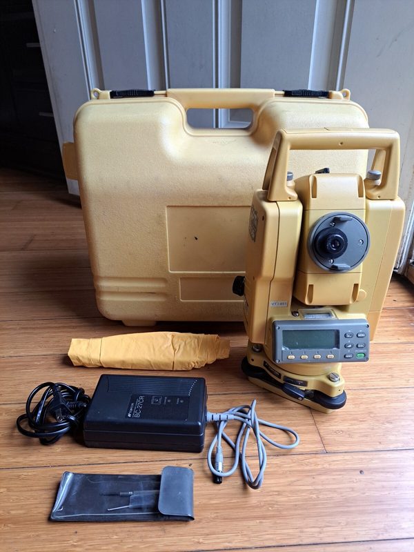 Тахеометр Topcon GPT2005