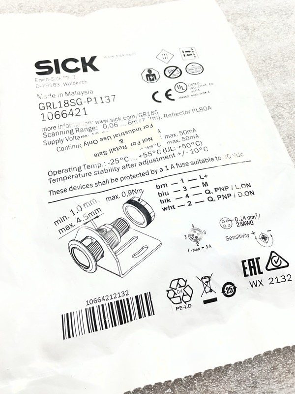 Фотоэлектрический датчик SICK GRL18SG-P1137