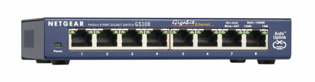 Коммутатор Netgear GS108-400NAS