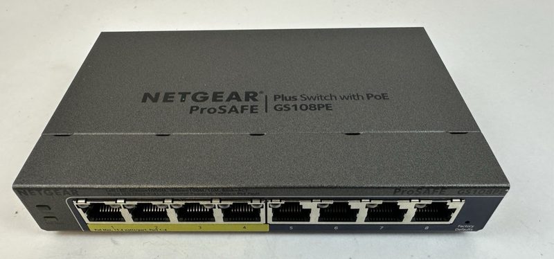 Коммутатор Netgear GS108PE