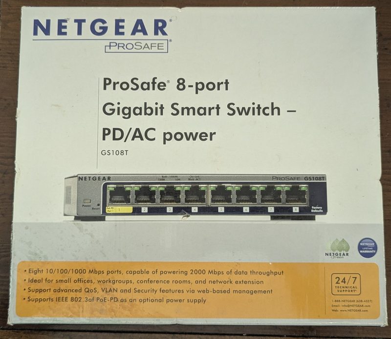 Коммутатор Netgear GS108T-200NAS