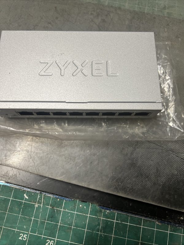 Коммутатор Zyxel GS1200-8