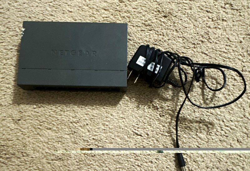 Коммутатор Netgear GS308V2