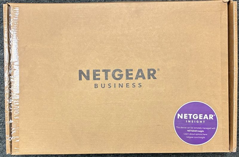 Коммутатор Netgear GS724TP-300NAS