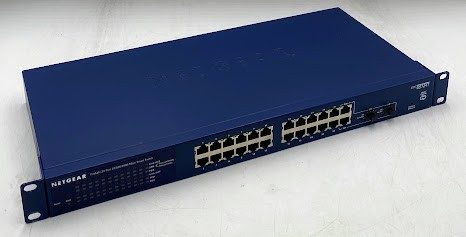 Коммутатор Netgear GS724TV3