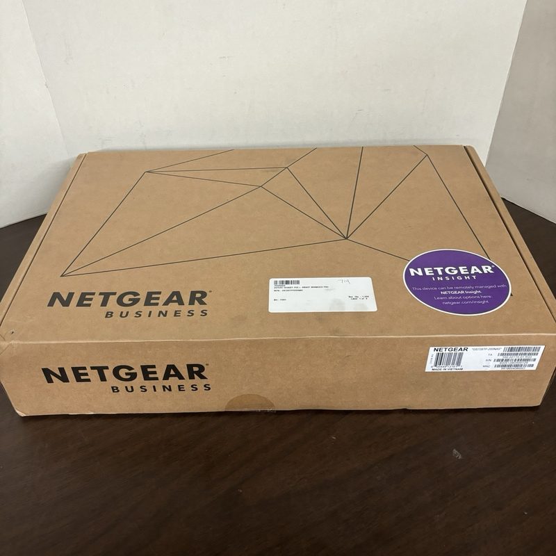 Коммутатор Netgear GS728TP-200NAS
