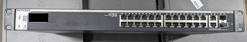 Коммутатор Netgear GS728TX-100NES