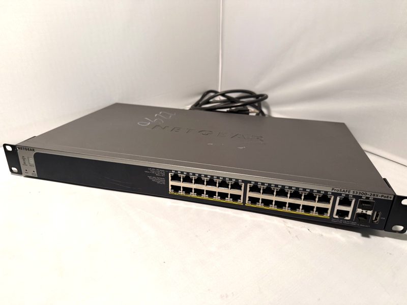 Коммутатор Netgear GS728TXP