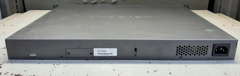 Коммутатор Netgear GS752TXP-100NES