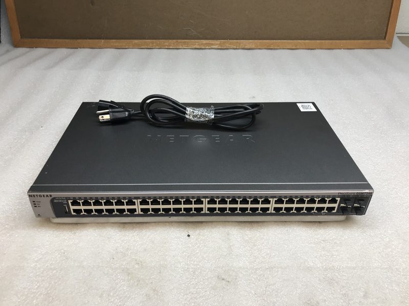 Коммутатор Netgear GSM7248