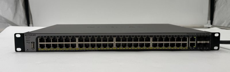Коммутатор Netgear GSM7248P